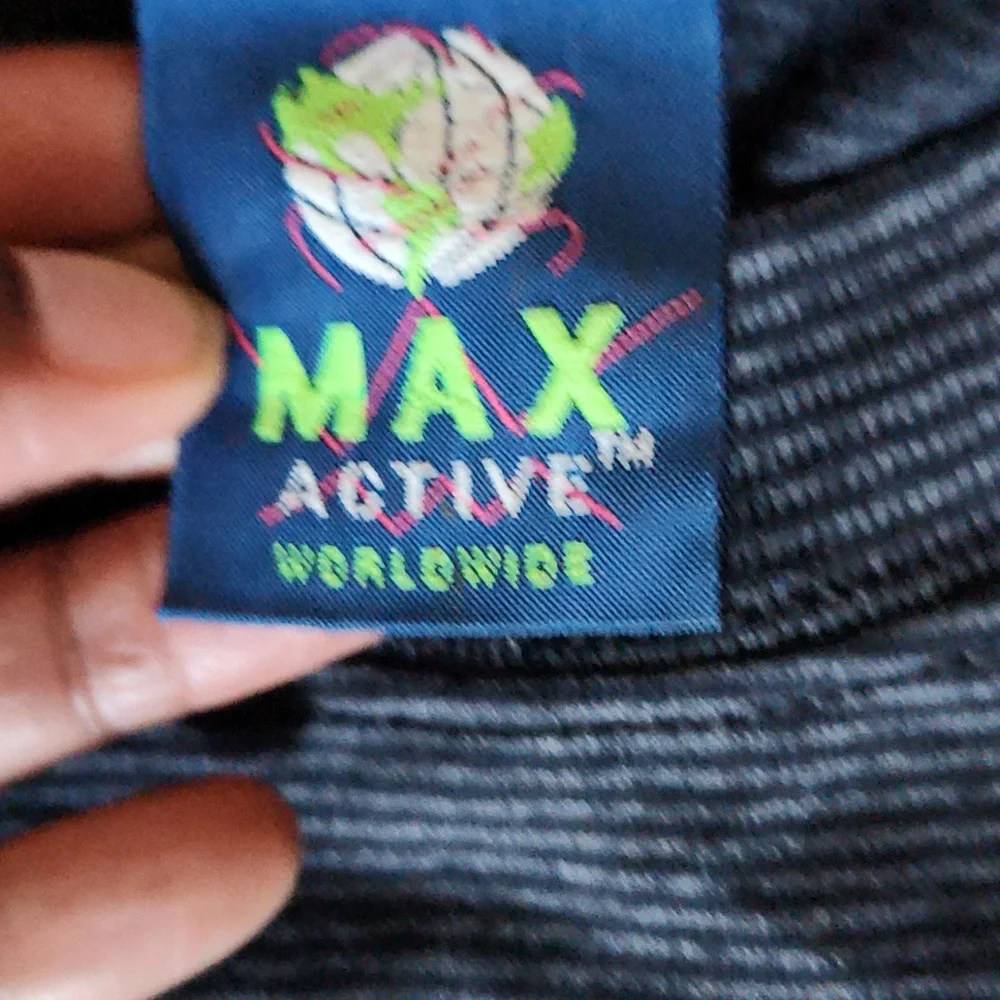 Boys Max Active T-Shirt Size L
